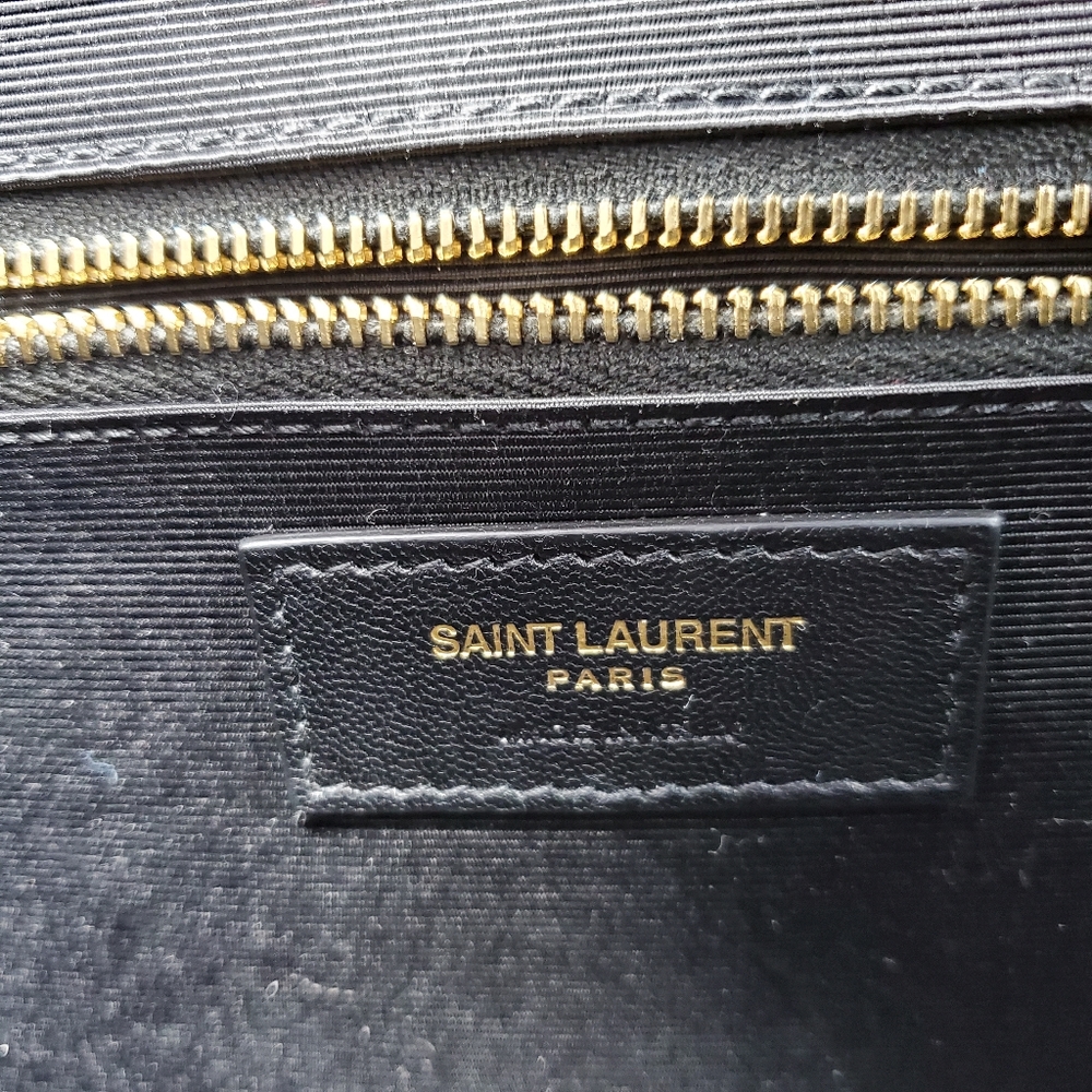 100% Auth YSL Large Envelope Shoulder Bag - Picture 13 of 16